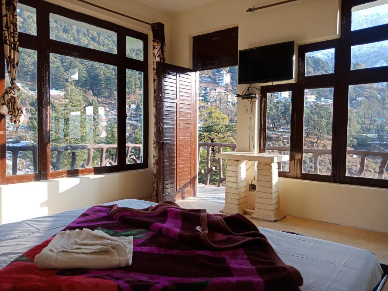 Hotel Pine Spring Dharamsala Zewnętrze zdjęcie