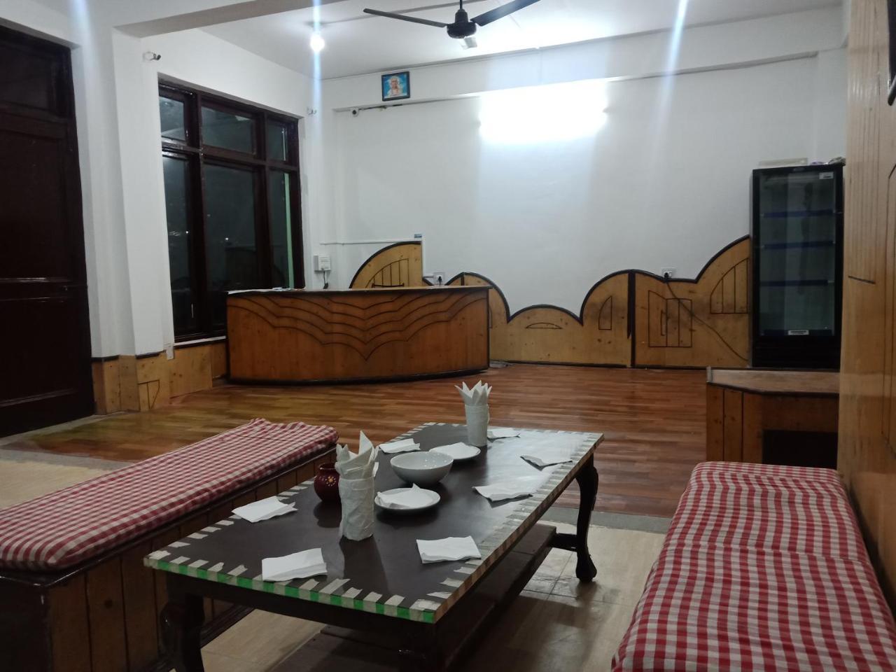 Hotel Pine Spring Dharamsala Zewnętrze zdjęcie